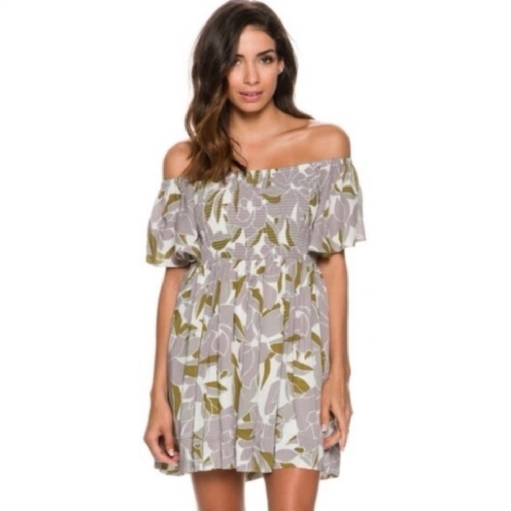 Free People Louise Mini Dress Size Small‎ Purple Floral Smocked Off The Shoulder - Picture 3 of 6